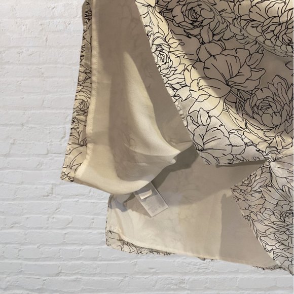 BANANA REPUBLIC -- Summer Top, Loose & Flowy, Black/White with Tie Back, Lined - Picture 7 of 11